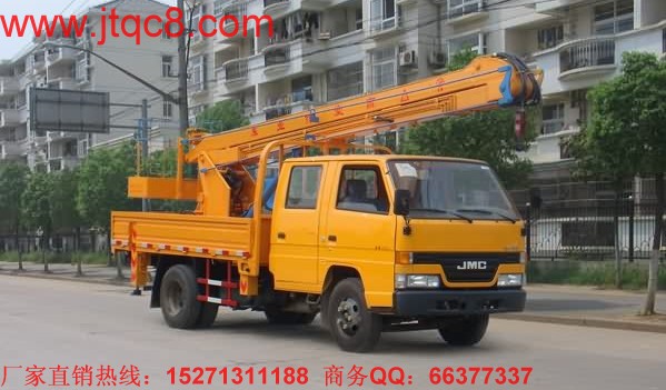 ���13.5�׵Ǹ�܇�ý�⏵ױP���b���b���ֶ��ɣ�Һ��ʽ����(ji��)�ۯB����������I(y��)�߶�13.5�������I(y��)ݗ��5.7���� ���Ç�(gu��)�a(ch��n)���M(j��n)�ړQ���y��Һ���͸����Q��ƽ��(w��n)�������`������S܇���b�Ă�(g��)Һ��֧�ȣ��Ա��C��܇�ڲ����r(sh��)�ķ�(w��n)�����c��ȫ����֧���c�����ۻ��i����ȫ�ɿ�����ֹ�`�����^λ.