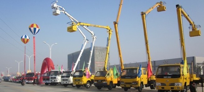 �߿����I(y��)܇����(gu��)�ģ�Ʒ�N��һ�����۱�ʽ�߿����I(y��)܇_��s��ʽ�߿����I(y��)܇������ʽ������ϵ�С�������Ҳ���Է֞鴹ֱ����ʽ���ַQ����ʽ��������ʽ�߿����I(y��)܇���׸�ʽ���X�Ͻ�ʽ�����bжʽ�����д�ֱ����ʽ���������ش��������I(y��)�߶��������C(j��)��(d��ng)�Բ���`����Ŀǰ��(gu��)��(n��i)�V���\(y��n)�õ����۱�ʽ�߿����I(y��)܇��