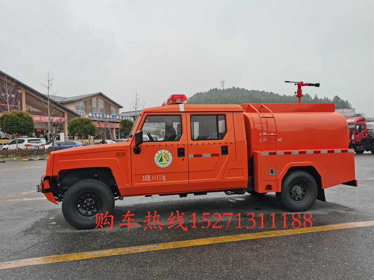 北汽吉普雙排消防水車