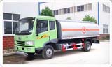 解放單橋輕型運(yùn)油車(油罐車)