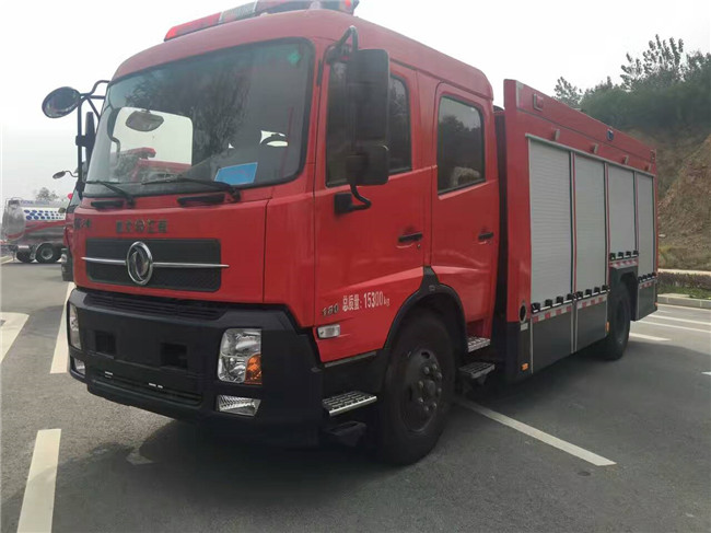 東風(fēng)天錦7噸泡沫消防車(國(guó)五)